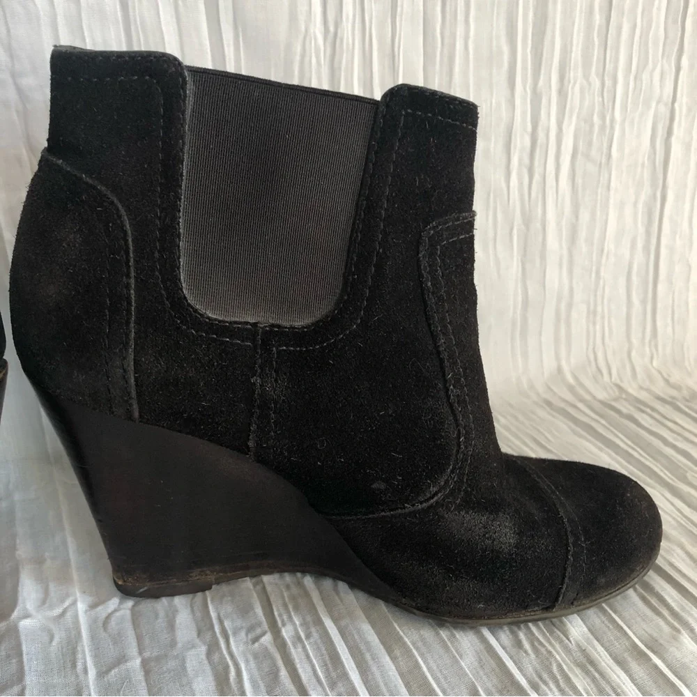 TORY BURCH boots Adrienne womans SZ 7 black suede high heel wedge ankle boots